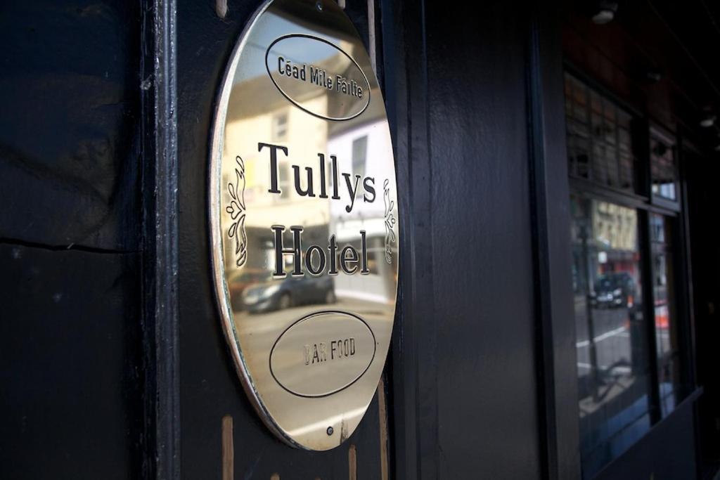 Tully'S Hotel Castlerea Exterior foto