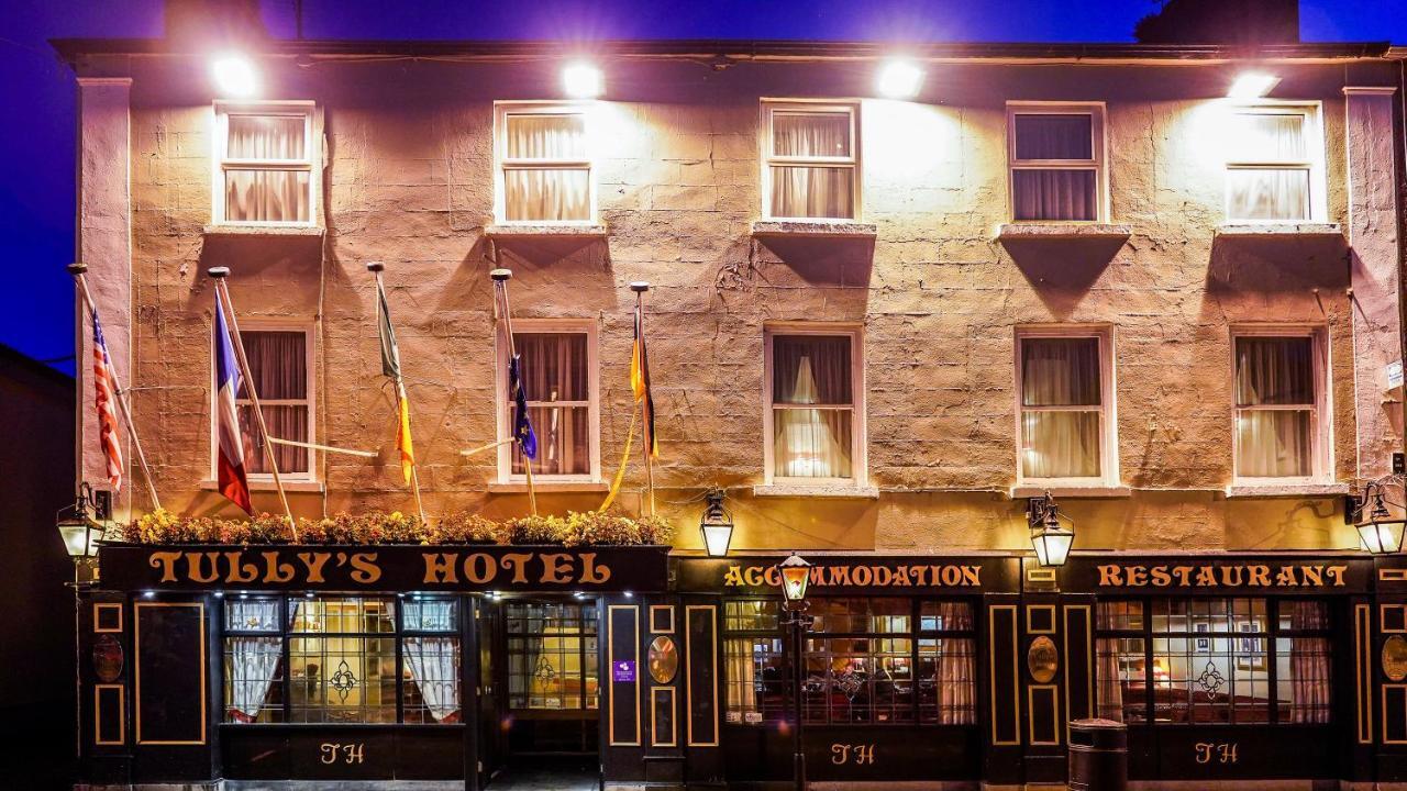 Tully'S Hotel Castlerea Exterior foto